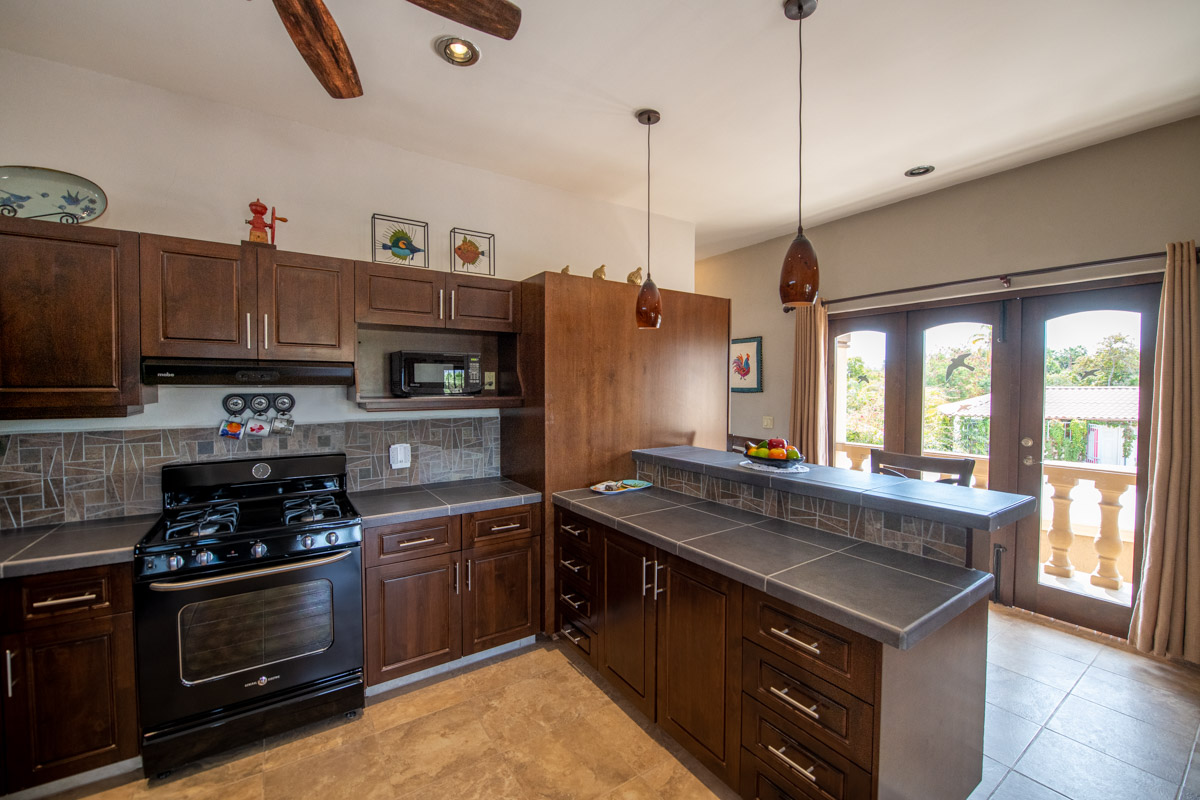 Fabulous One Level Home with Large Garage, Dipping Pool, Outdoor Kitchen and Bar Plus Guest House!