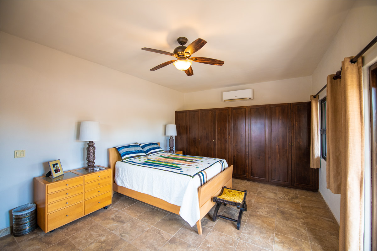 Fabulous One Level Home with Large Garage, Dipping Pool, Outdoor Kitchen and Bar Plus Guest House!