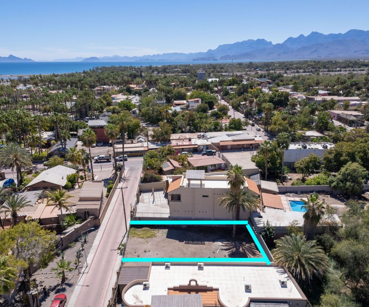 Residential lot in Historic Loreto one block to Sea and Plaza