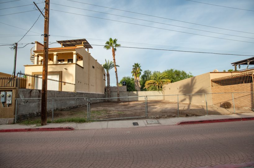 Sold! Residential lot on quiet street one block to the sea. Mision Loreto Properties. Call Today! Mexican Cell 044 613 116 6827 ~ USA cell 530-786-4395