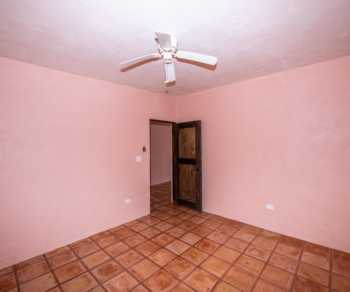 Three bedroom, 1.5 bath home on large lot, with pool, in fantastic area of Loreto.