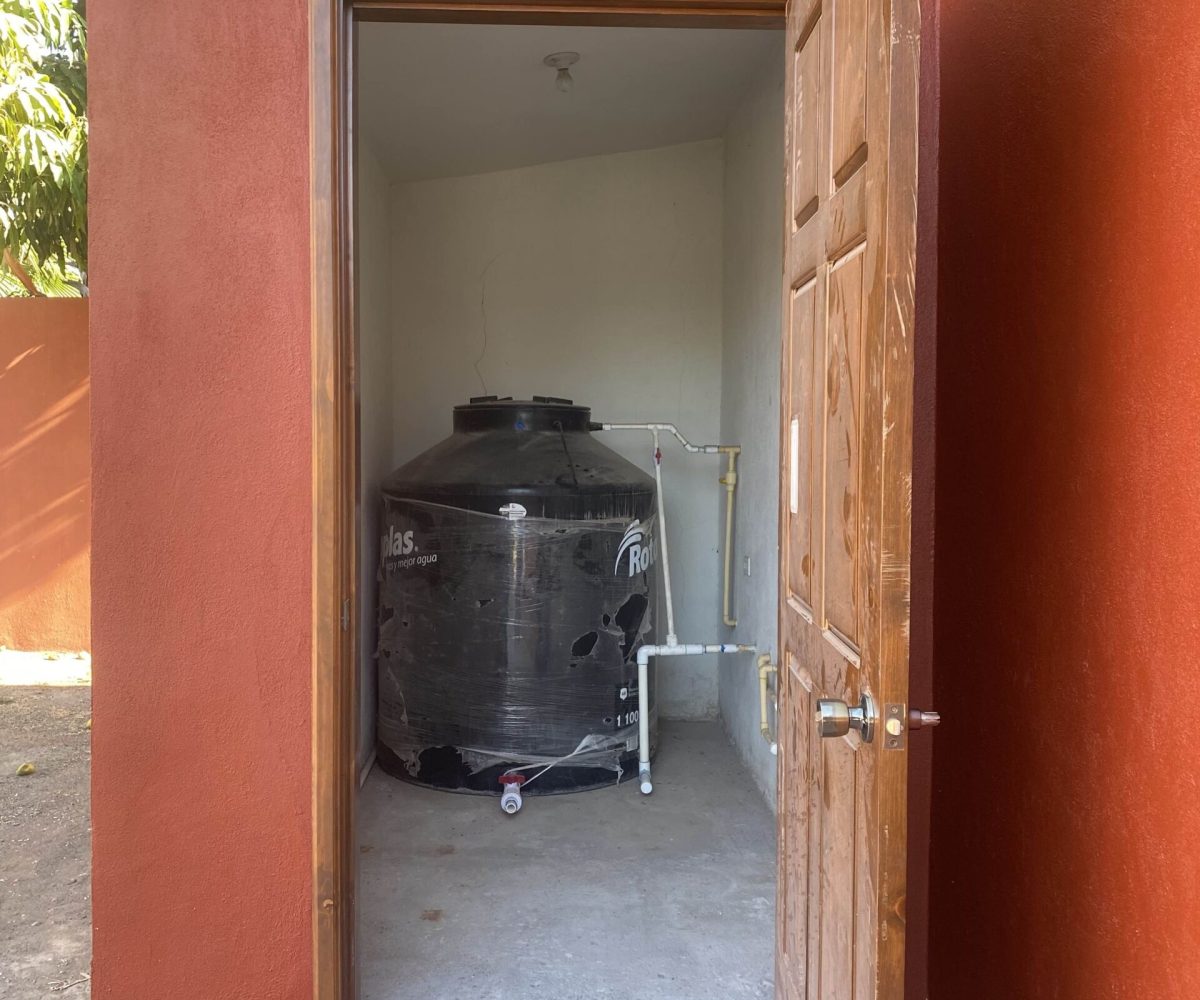 Three bedroom, 1.5 bath home on large lot, with pool, in fantastic area of Loreto.