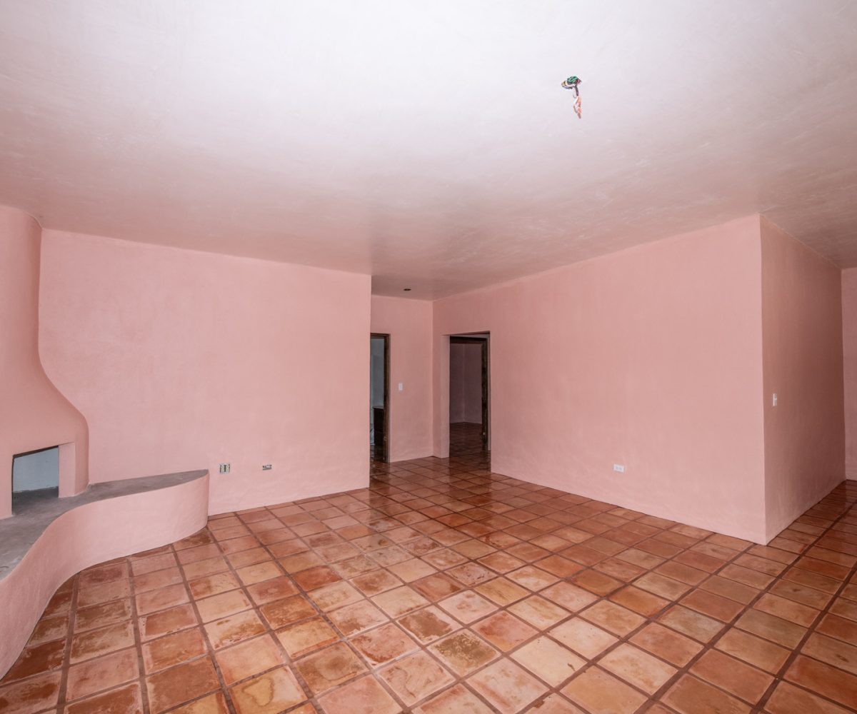 Three bedroom, 1.5 bath home on large lot, with pool, in fantastic area of Loreto.