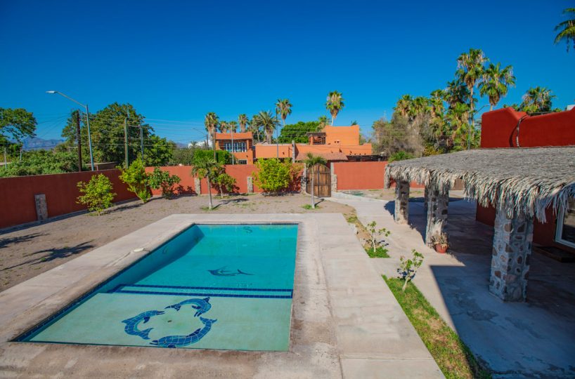 Three bedroom, 1.5 bath home on large lot, with pool, in fantastic area of Loreto.