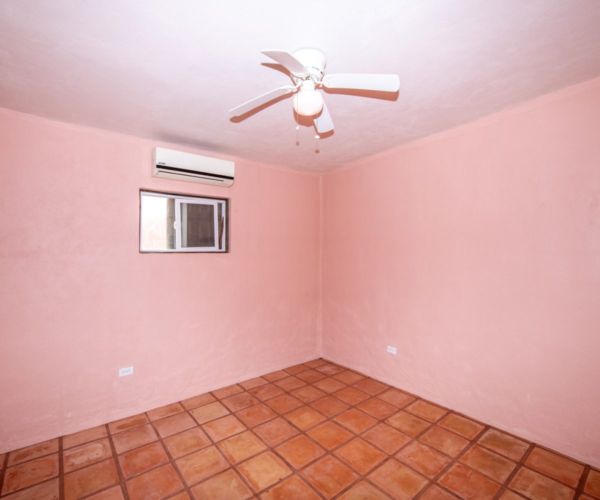 Three bedroom, 1.5 bath home on large lot, with pool, in fantastic area of Loreto.