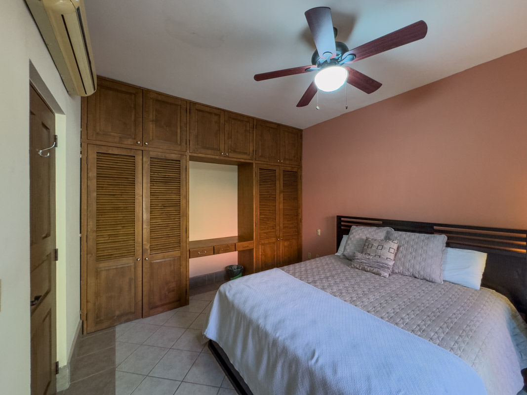 Casa Escondida Two Bed/two Bath Home With Covered Carport One Block To The Beach In Historic Loreto!