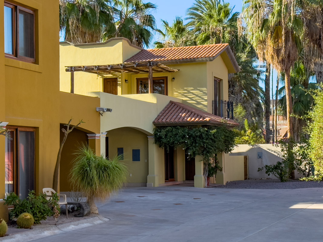 Casa Escondida Two Bed/two Bath Home With Covered Carport One Block To The Beach In Historic Loreto!