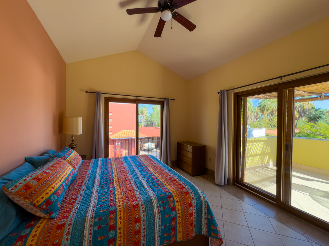 Casa Escondida Two Bed/two Bath Home With Covered Carport One Block To The Beach In Historic Loreto!