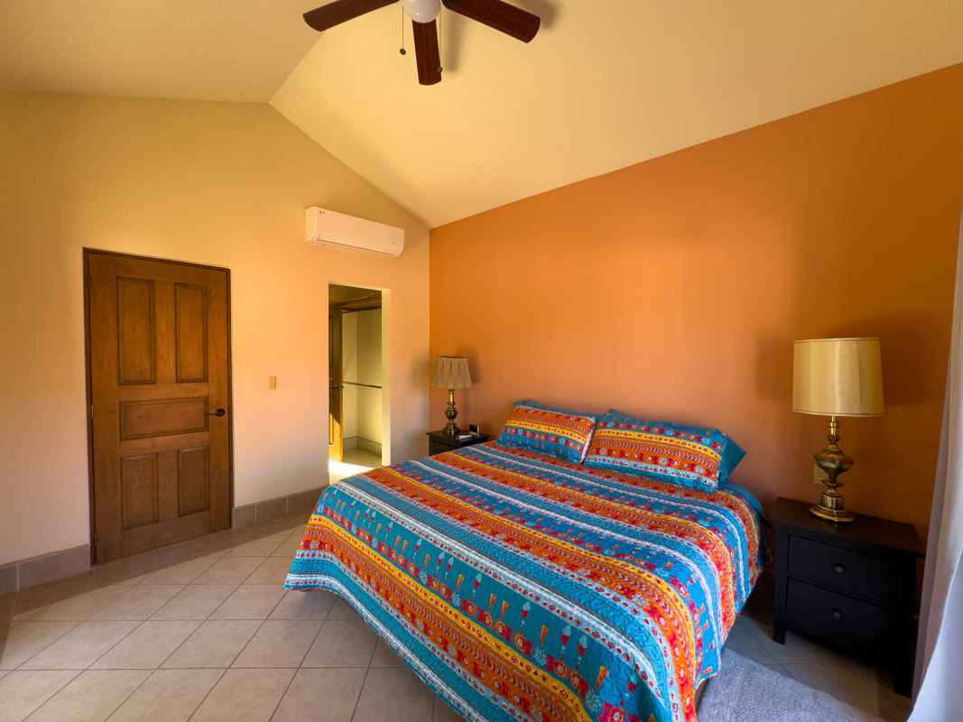 Casa Escondida Two Bed/two Bath Home With Covered Carport One Block To The Beach In Historic Loreto!