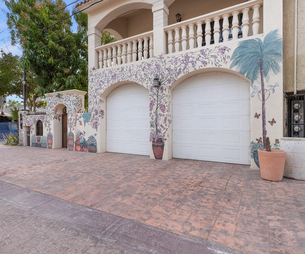Four bedroom four bath home with private pool in the heart of Loreto