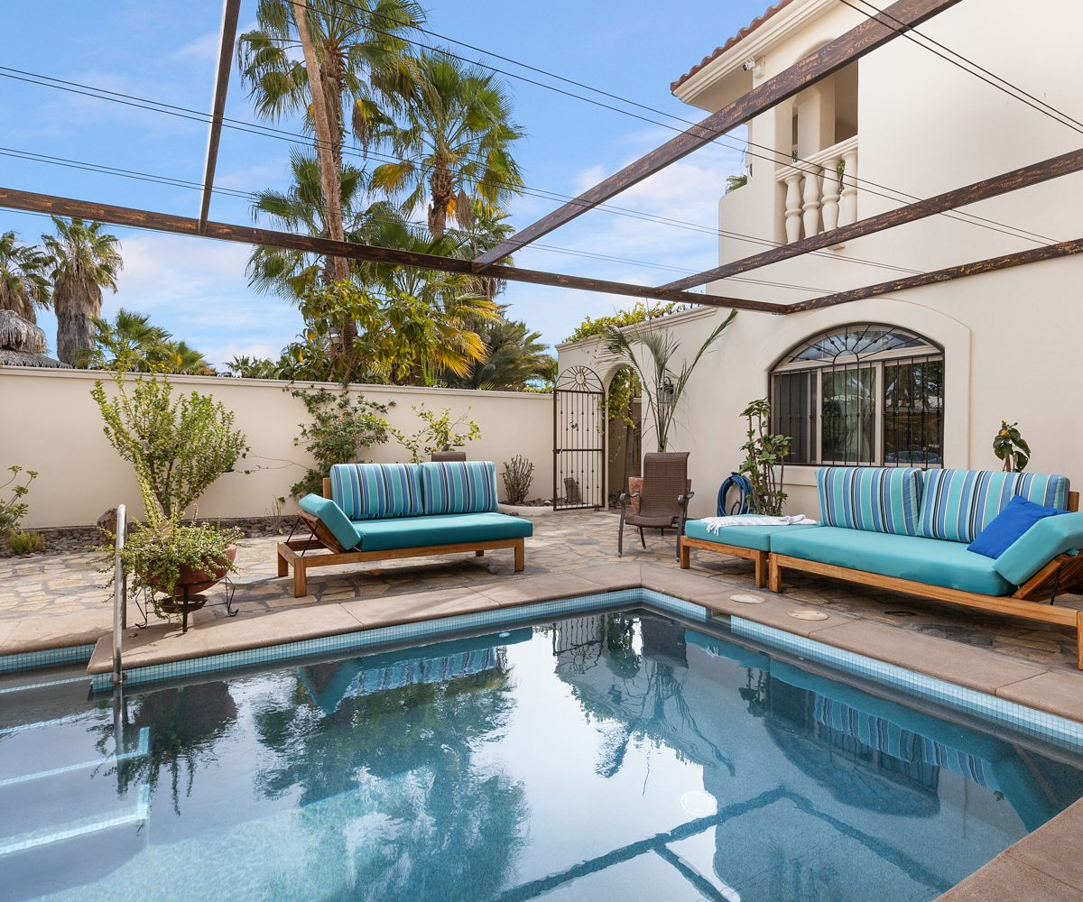 Four bedroom four bath home with private pool in the heart of Loreto