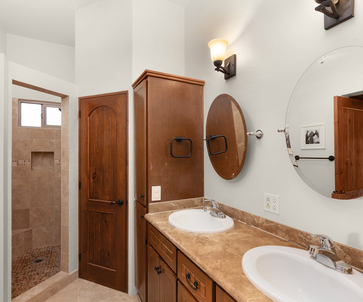 Four bedroom four bath home with private pool in the heart of Loreto