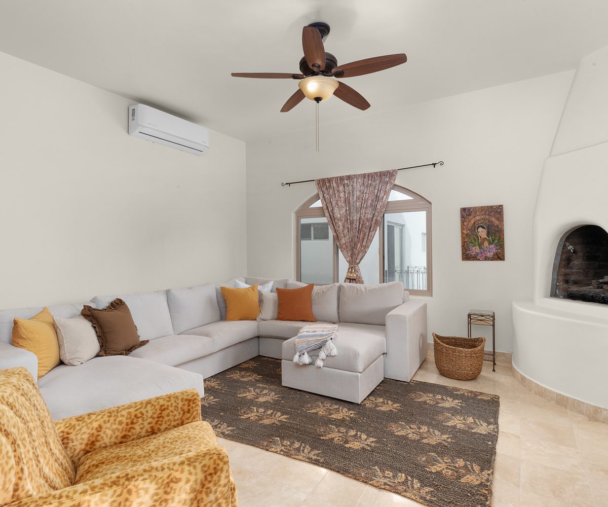 Four bedroom four bath home with private pool in the heart of Loreto