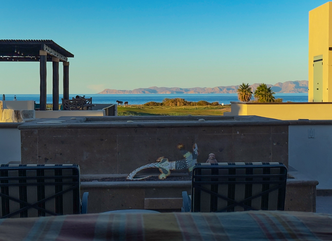 AV255 great views of sea