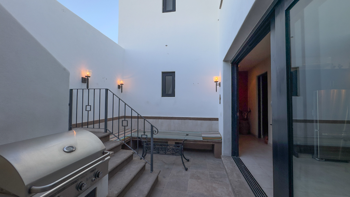 AV255 interior couryard with BBQ