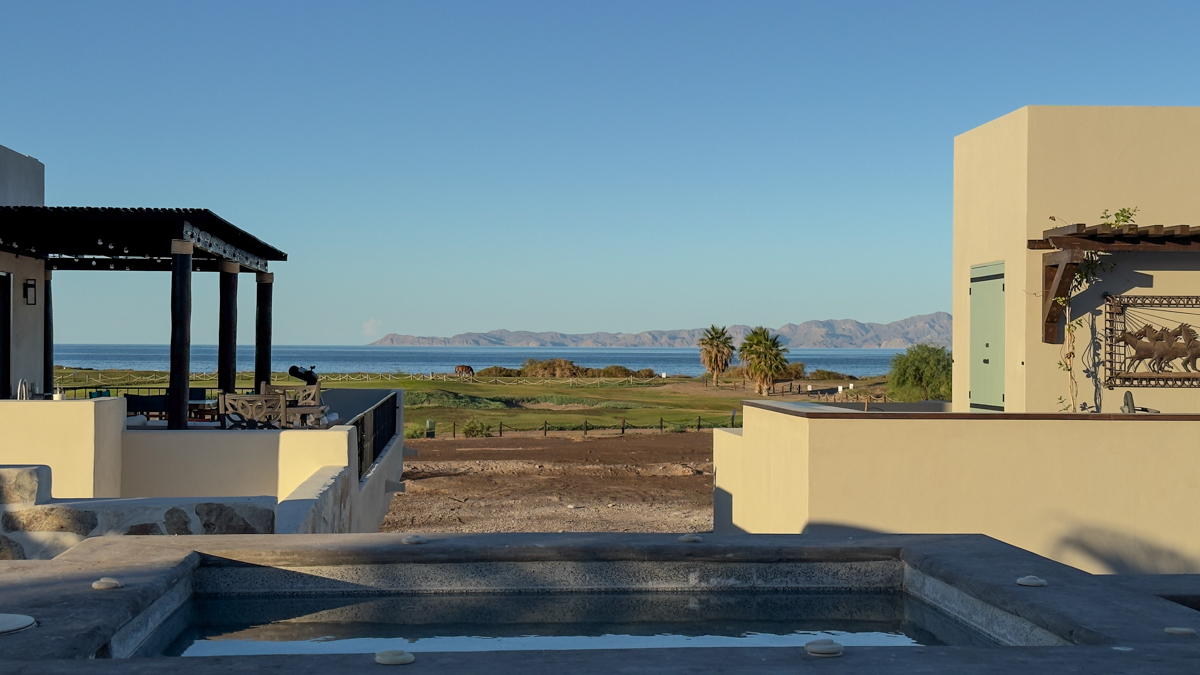 AV255 view to sea from pool on second floor