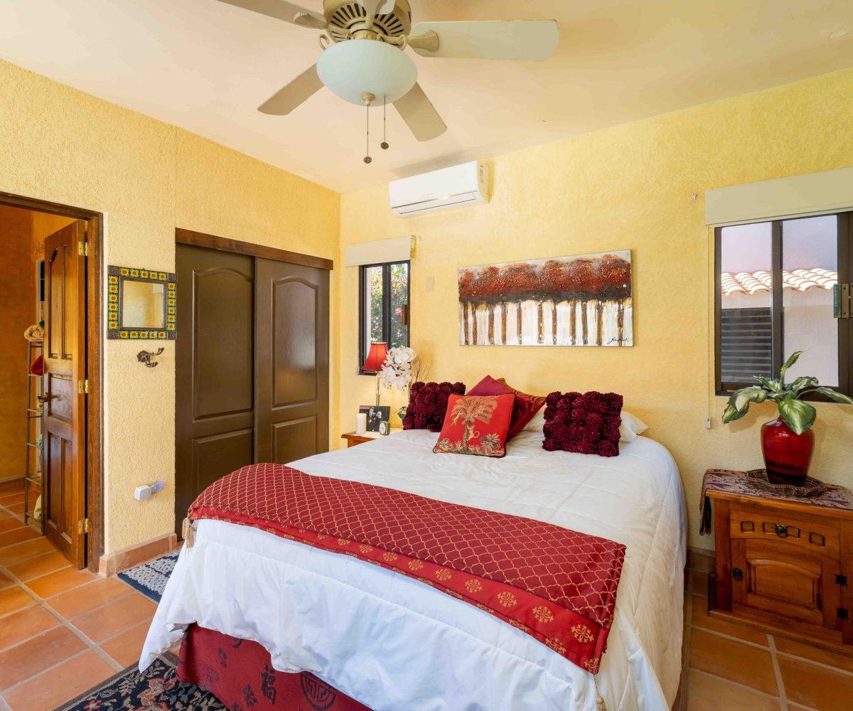 Casa Familia bedroom South West side