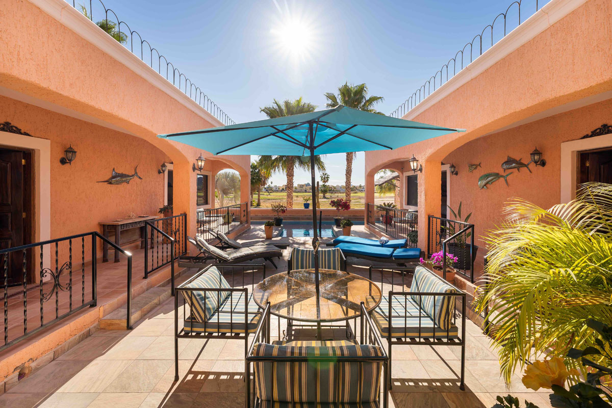 Casa Familia inner courtyard