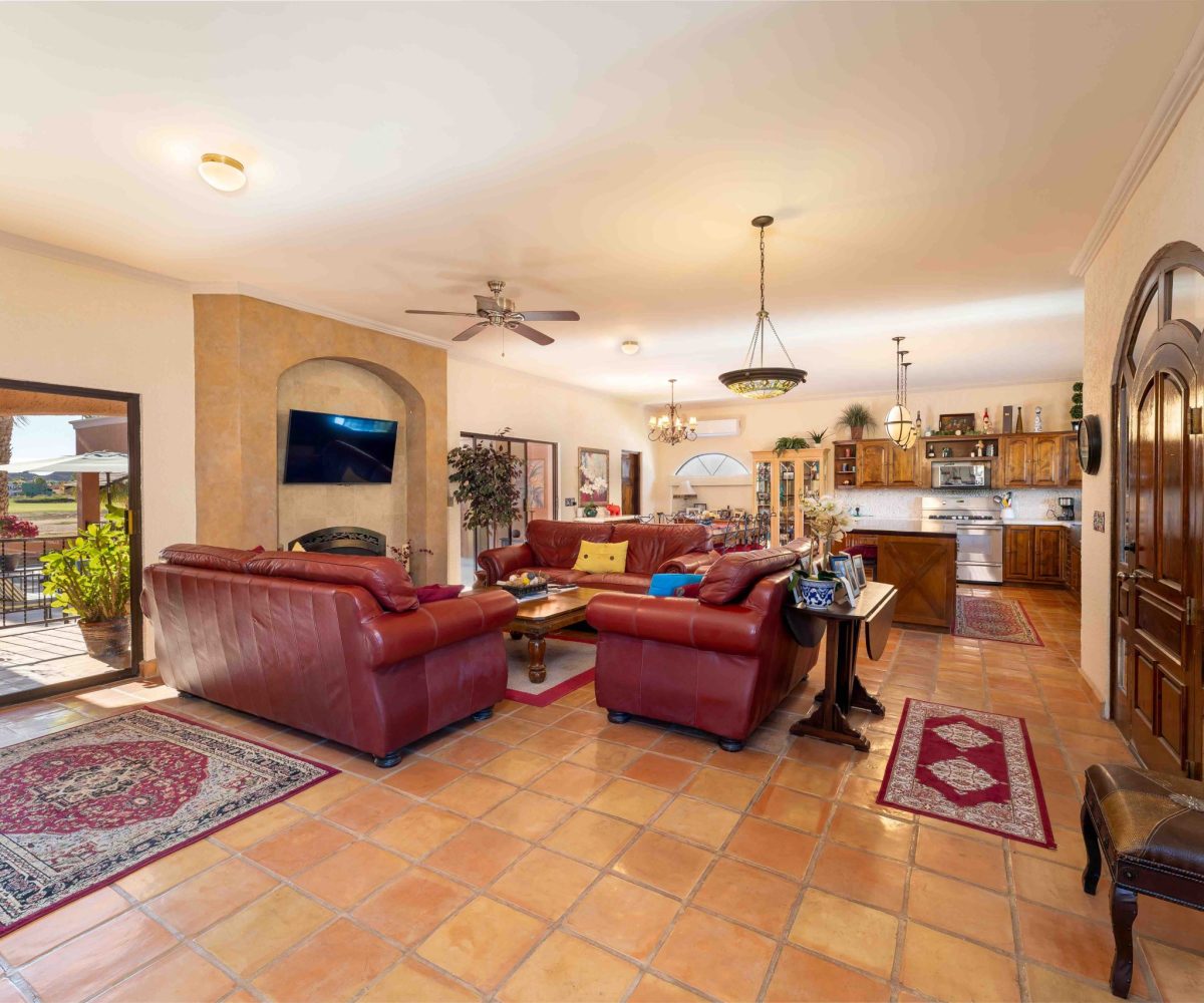 Casa Familia open floor plan