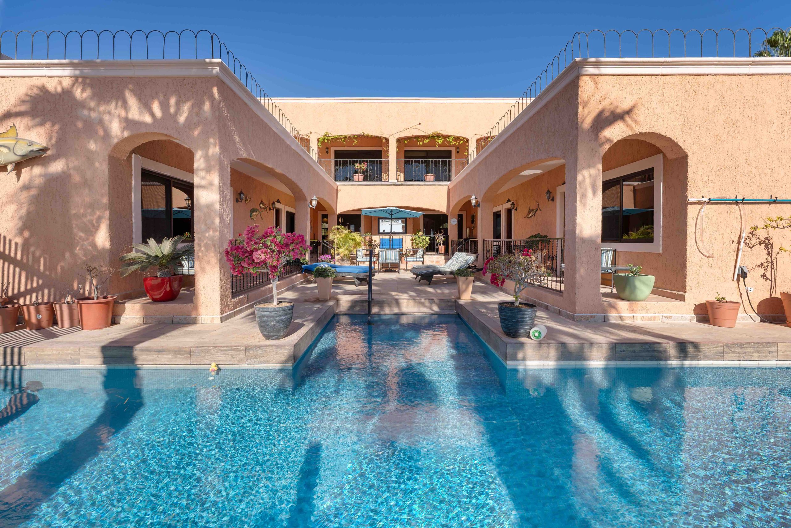 Casa Família – A Luxurious 5 Bedroom Coastal Retreat On The Golf Course In Nopolo, Loreto