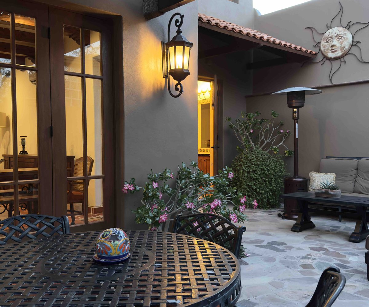 FN531 seating area in yard