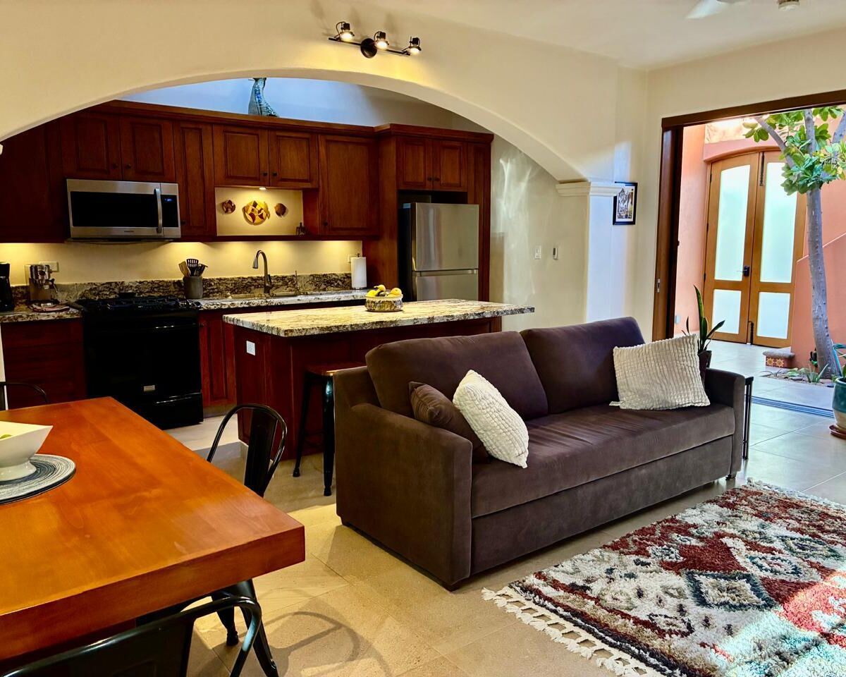 AV162 living 1200x960