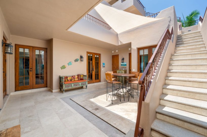 AV229-interior-courtyard